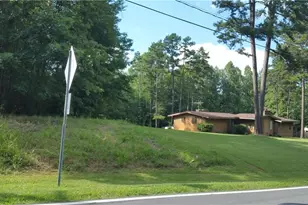 6139 Burlington Rd, Sedalia, NC 27342 - Photo 14