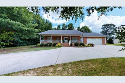 107 Quakerwood Drive - Photo 1