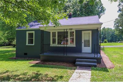 301 S New Street - Photo 1
