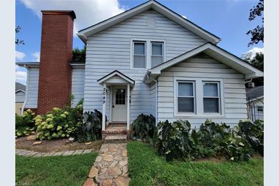 2049 Lincoln Avenue - Photo 1