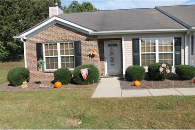 701 Chesapeake Lane - Photo 1