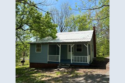 231 Pond Circle - Photo 1