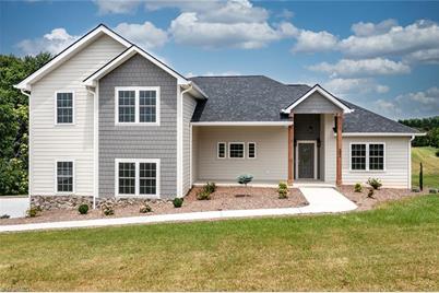 302 Knight Court, North Wilkesboro, NC 28659 - Photo 1