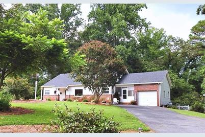 357 South Street, Elkin, NC 28621 - Photo 1