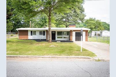 654 Highland Park Drive, Eden, NC 27288 - Photo 1