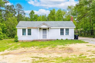 1590 Burton Rd Thomasville NC 27360 MLS 1099892 Coldwell Banker