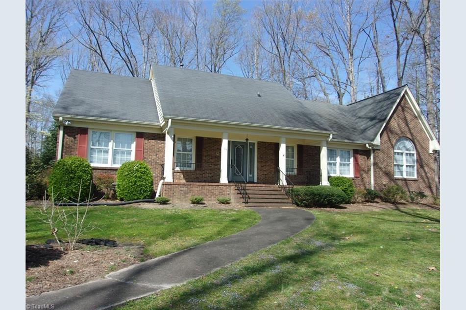 104 Gardenwood Ct, Jamestown, NC 27282 MLS 1100707 Coldwell Banker