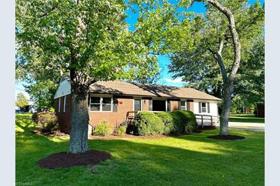 2633 Nc Highway 66 S, Kernersville, NC 27284 - Photo 1