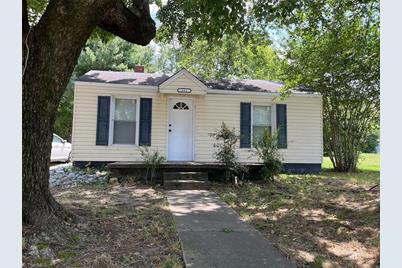 121 Liberty Drive, Thomasville, NC 27360 - Photo 1