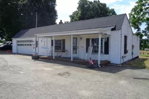 1717 W Mountain St, Kernersville, NC 27284 - Photo 1