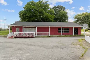 207 Fisher Ferry St, Thomasville, NC 27360 - Photo 1