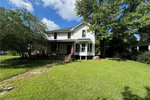 200 Salem St, Thomasville, NC 27360 - Photo 1