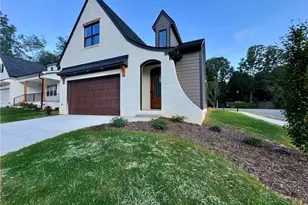 5918 Crossview Dr, Kernersville, NC 27284 - Photo 1