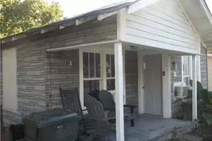 213 Emma St, Thomasville, NC 27360 - Photo 1