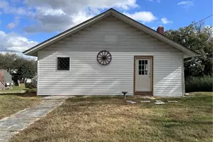 180 Hooper Ave, Yanceyville, NC 27379 - Photo 1