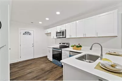 515 West End Boulevard, Madison, NC 27025 - Photo 1