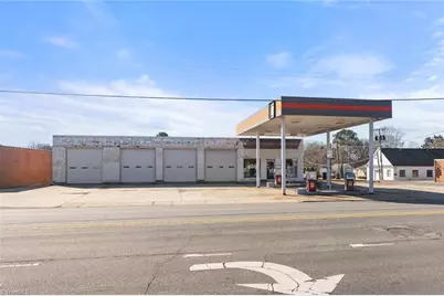 823 W Center Street, Lexington, NC 27292 - Photo 1