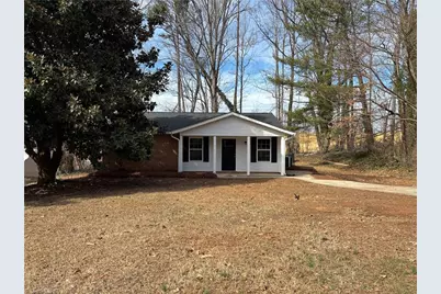 2845 Laguna Avenue, Winston-Salem, NC 27103 - Photo 1
