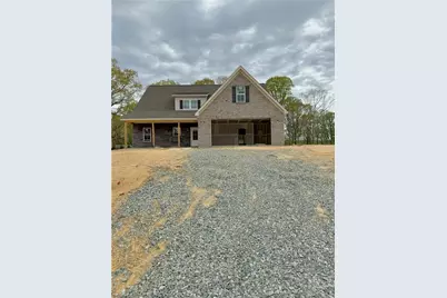 611 Cedar Drive, Winston-Salem, NC 27107 - Photo 1