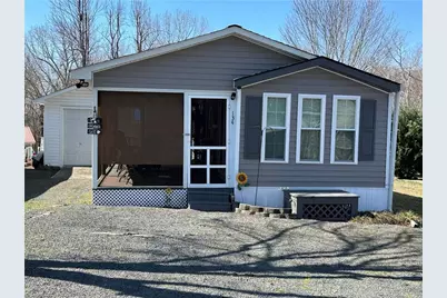 134 Cardinal Avenue, New London, NC 28127 - Photo 1