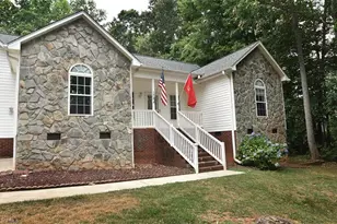 179 N Hazelwood Dr, Mocksville, NC 27028 - Photo 1