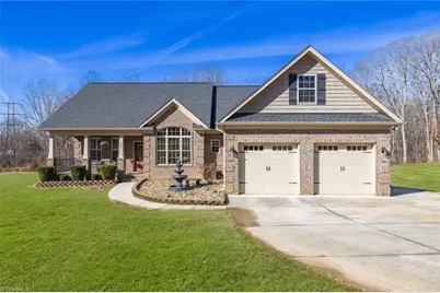 485 Trenton Lane, Thomasville, NC 27360 - Photo 1