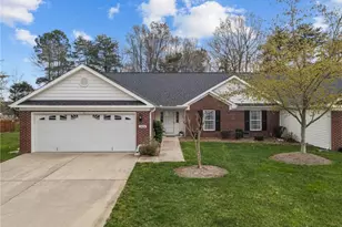 2424 Cambridge Rd, Burlington, NC 27215 - Photo 1