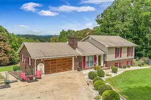 284 Bugle Ln, Wilkesboro, NC 28697 - Photo 1