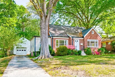 1617 Woodland Avenue, Burlington, NC 27215 - Photo 1