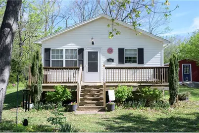 206 Koontz Avenue, Thomasville, NC 27360 - Photo 1