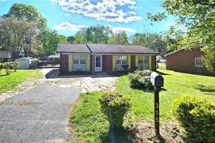 315 Creekway Ct, Winston-Salem, NC 27104 - Photo 1