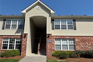 1880 Crest Hollow Dr, Winston-Salem, NC 27127 - Photo 1