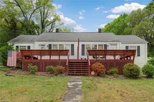 902 & 904 Magnolia Ave, Reidsville, NC 27320 - Photo 1