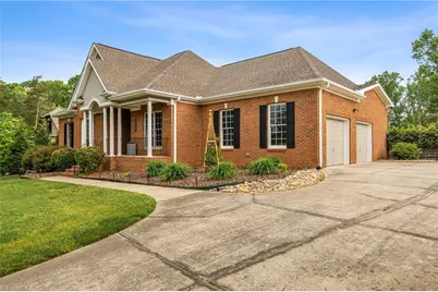 2220 Plainview Drive, High Point, NC 27265 - Photo 1