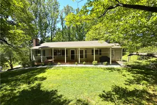 191 Valley View St, Elkin, NC 28621 - Photo 1