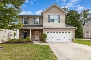 1720 Timber Cove Ct, Winston-Salem, NC 27127 - Photo 1