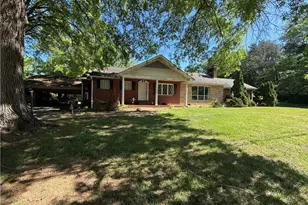 733 Wilkesboro St, Mocksville, NC 27028 - Photo 1