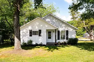 200 Goforth Dr, Thomasville, NC 27360 - Photo 1