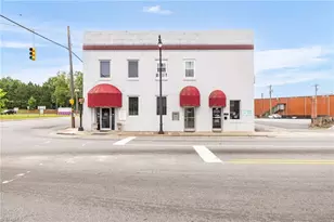 600 Washington St, Eden, NC 27288 - Photo 1