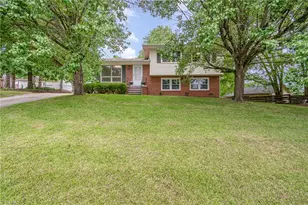 2102 Castlerock Rd, Greensboro, NC 27406 - Photo 1