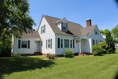 2289 W Pine Street, Mount Airy, NC 27030 - Photo 1