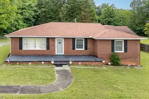 424 Camp Rd, Burlington, NC 27217 - Photo 1