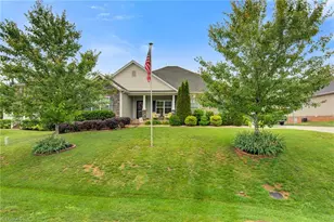 4843 Knollview Dr, Walkertown, NC 27051 - Photo 1