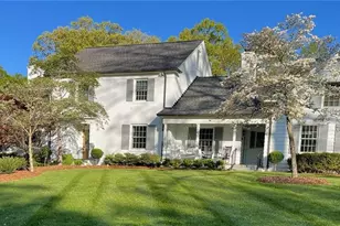 1004 E Willowbrook Dr, Burlington, NC 27215 - Photo 1