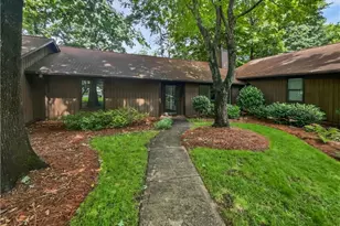 2543 Cottage Pl, Greensboro, NC 27455 - Photo 1