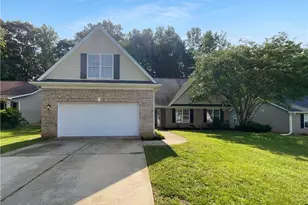 615 Walnut Crossing Dr, Whitsett, NC 27377 - Photo 1