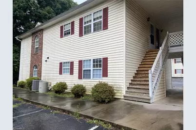 2914 Creekview Court #C, High Point, NC 27265 - Photo 1