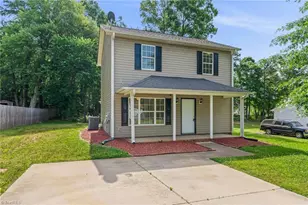 119 Pineywood St, Thomasville, NC 27360 - Photo 1