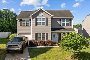 10 Grace Chapel Ct, Greensboro, NC 27405 - Photo 1