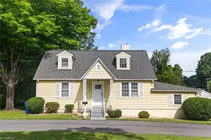 3231 Arlington Dr, Winston-Salem, NC 27103 - Photo 1